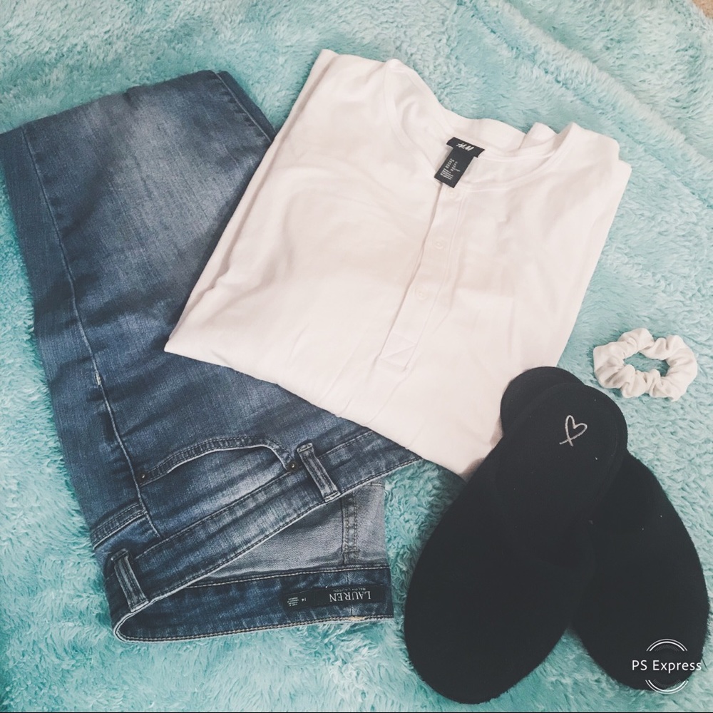 H&M Buttoned-Up Shirt